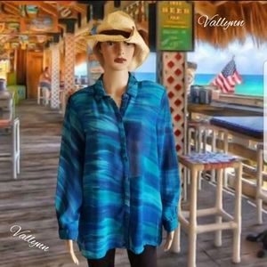 Koret buttonup top size large